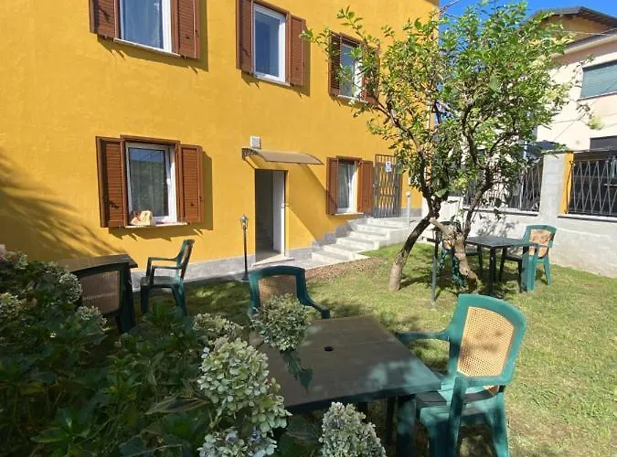 Around Maggiore Apartman *