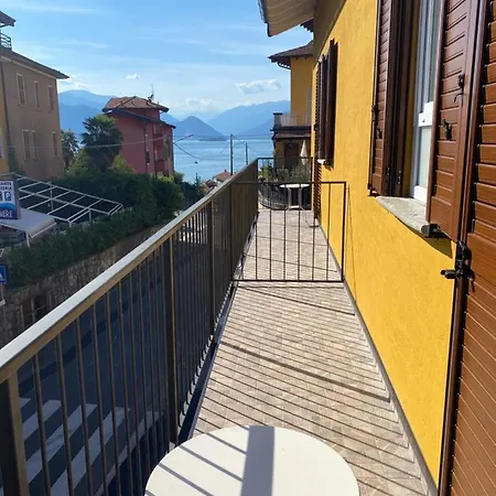 Around Maggiore Διαμέρισμα